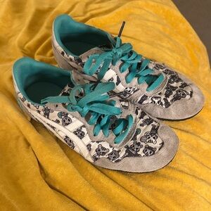 Onitsuka Tiger x tokidoki Serrano collaborative sneakers. Women 7.5